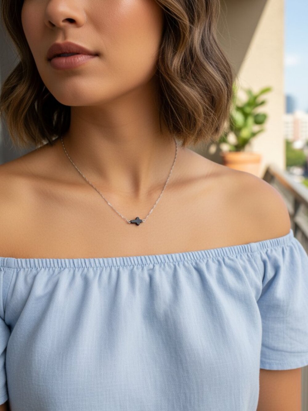 NEW Women Silver Tone Metal Chain Fashion Necklace With Black Cross Charm WN43